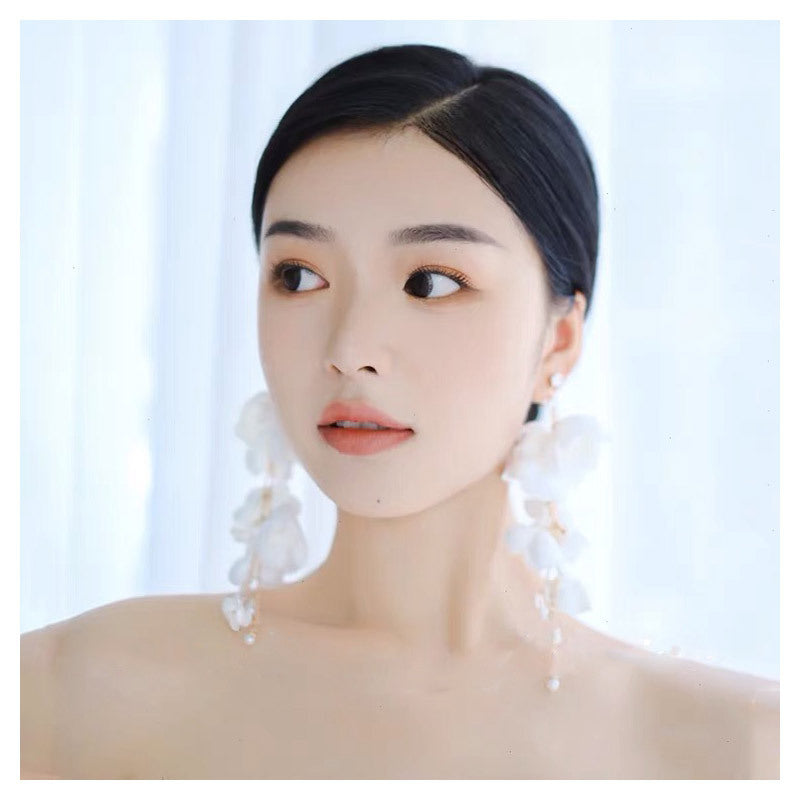 Fashion White Small Flower Tassel Wedding Dress Earrings