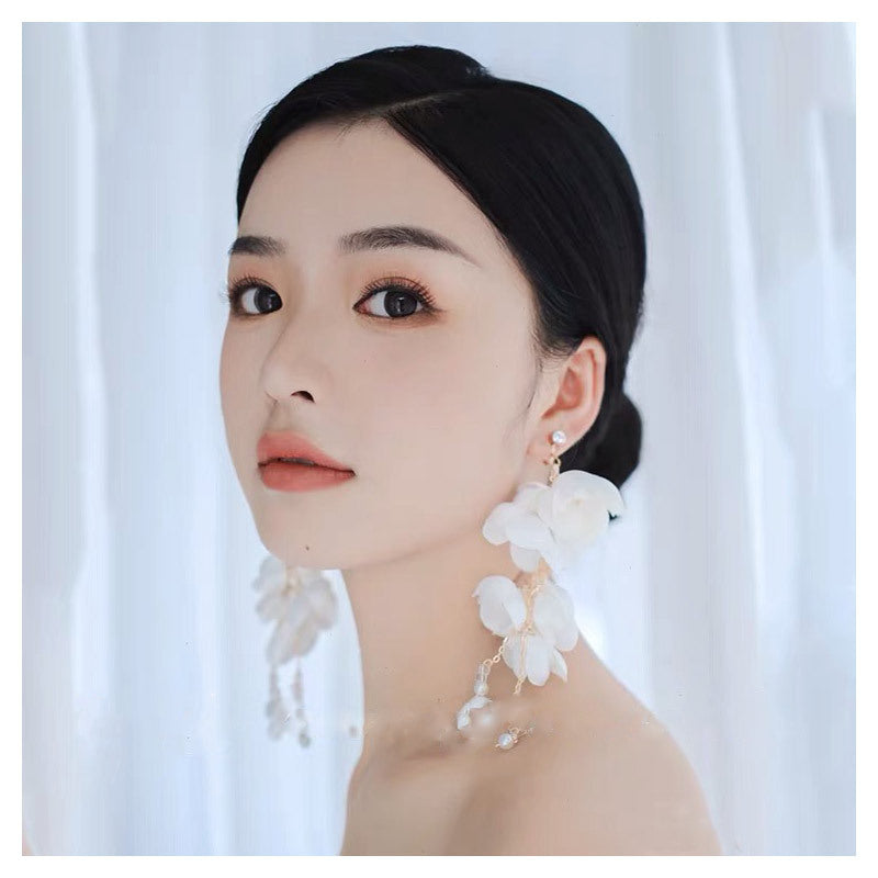 Fashion White Small Flower Tassel Wedding Dress Earrings