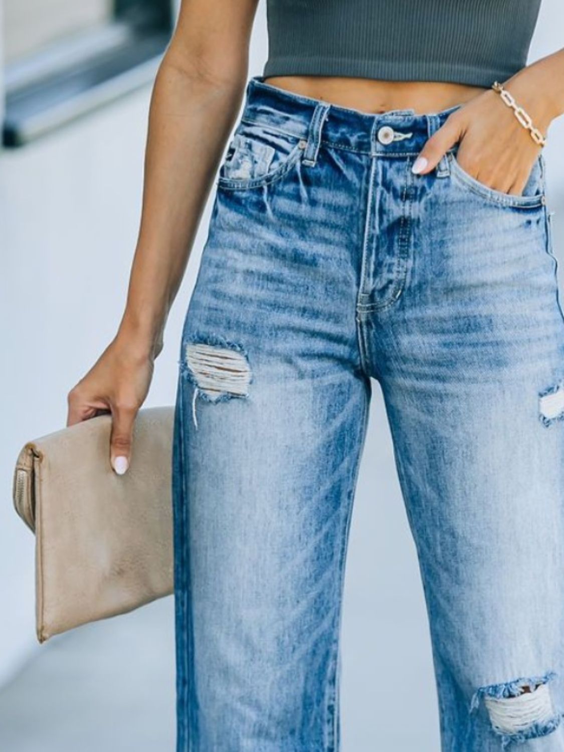 Distressed Straight Leg Jeans