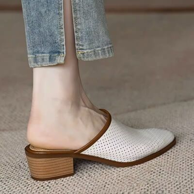 Eyelet Point Toe Low Heel Sandals