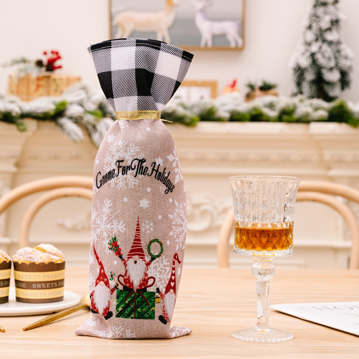 2-Piece Christmas Plaid Wine Bottle Covers