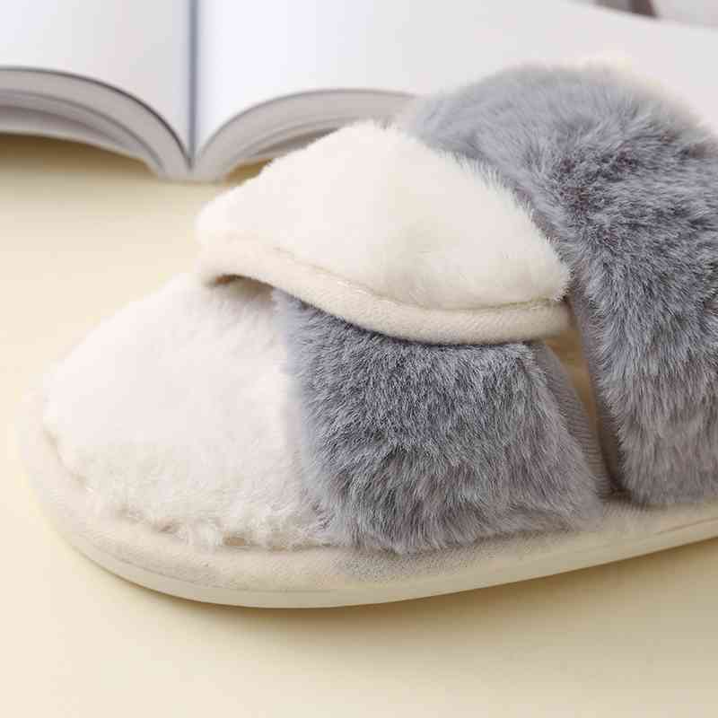 Faux Fur Twisted Strap Slippers