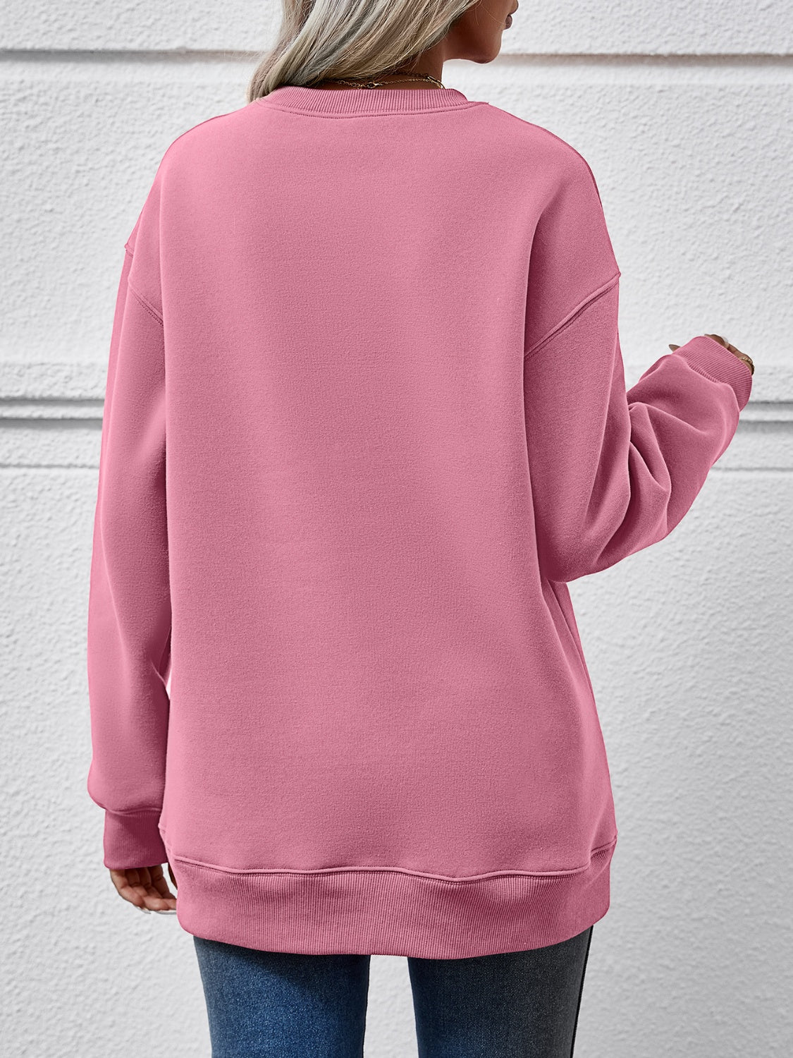 Graphic Round Neck Long Sleeve Sweatshirt